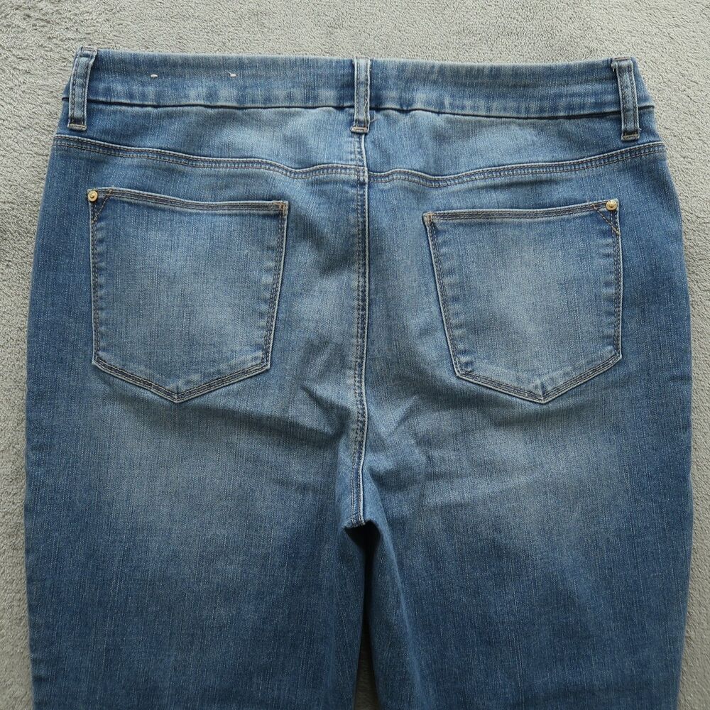 Chico's Jeans Women's 2R US-12R High-Rise Girlfriend Slim Leg Crop 24" Inseam - Picture 15 of 16